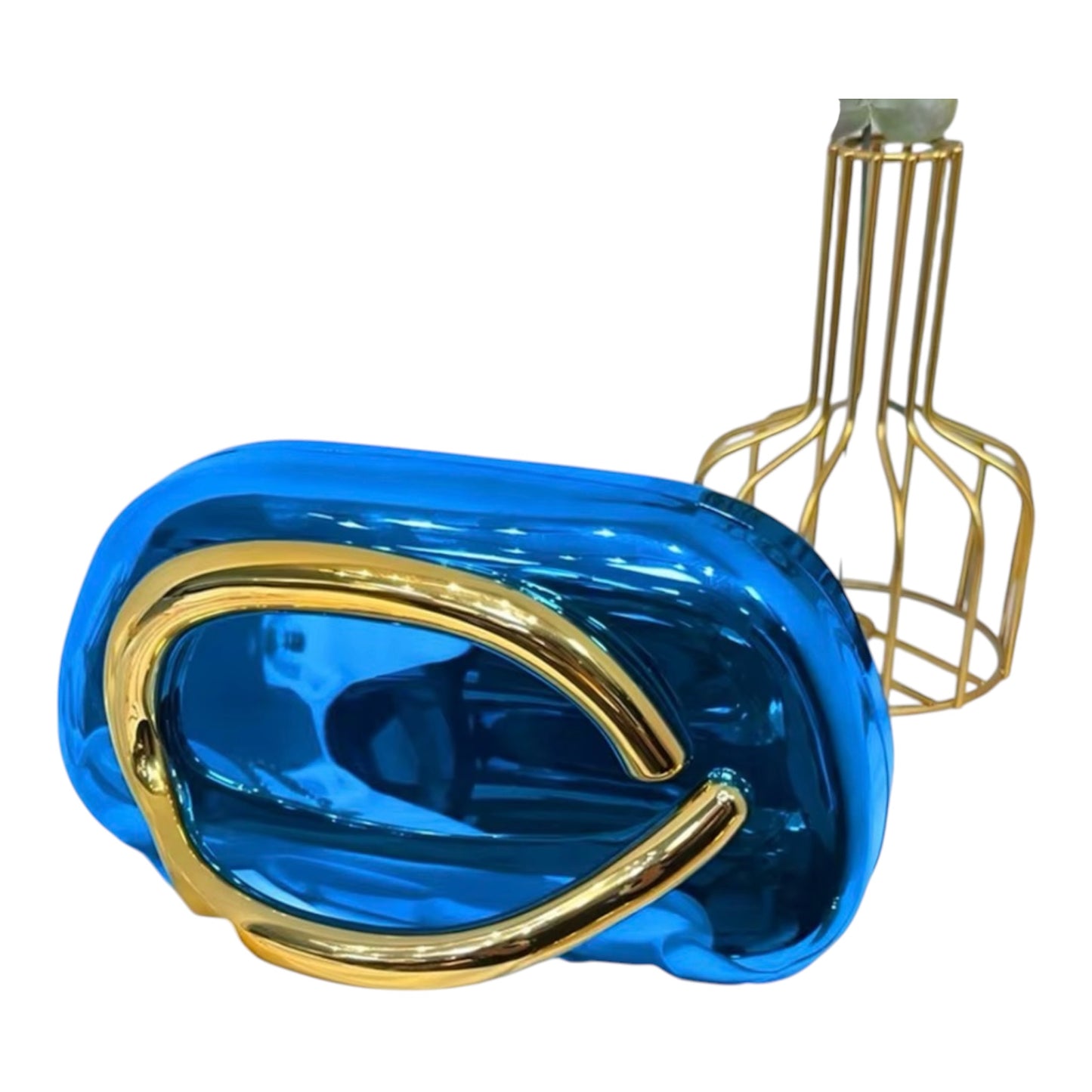 Clutch Me Blue